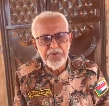 ضابط إسلامي يطرح مبادرة تتضمن رئاسة البرهان لعشر سنوات