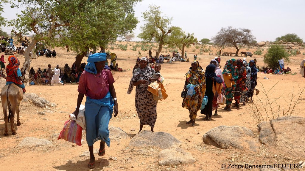 السودان: تصبح الخيام آخر خط دفاع أمام حرب لا تنتهي